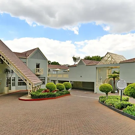Courtyard Hotel Sandton-2