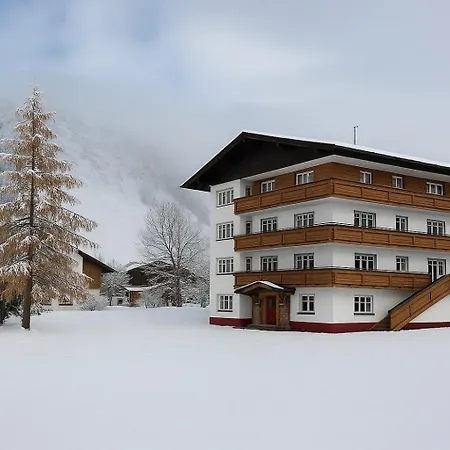 Haus Wallis by stayFritz - Ski-In Ski-Out Zimmer 'garni' am Arlberg-3