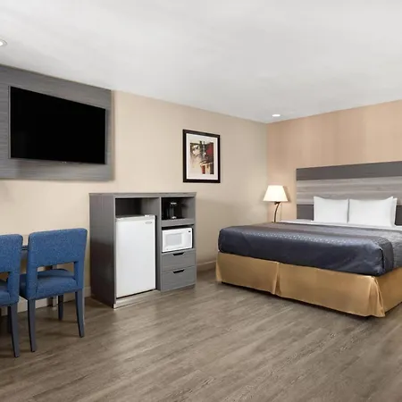 Travelodge By Wyndham Banning Casino And Outlet Mall-2