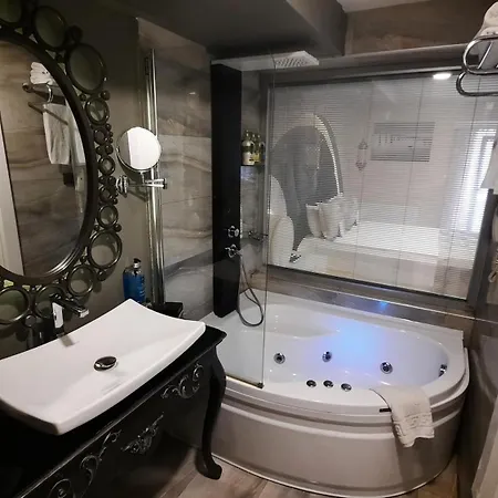 Demonti Hotel-3