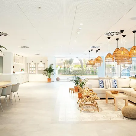 Sunwing Alcudia Beach-3