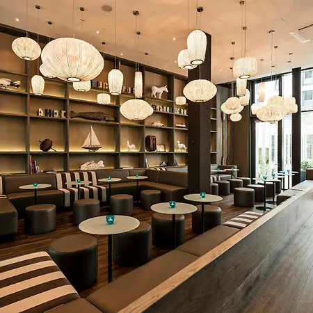 Motel One Bremen-Altstadt-2