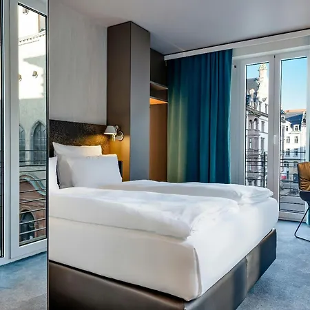 Motel One Leipzig-Nikolaikirche-3
