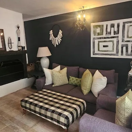 The Lily House Hermanus - Central Private Cottages-3