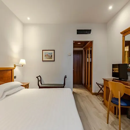 Hotel Diplomatic-3