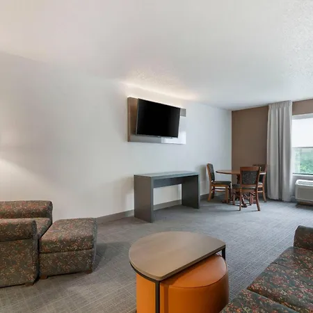 Comfort Inn & Suites Lake George-2