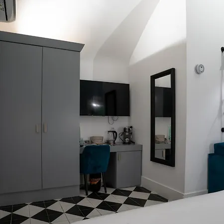 Suite Pulcinella- Lp Suite In Naples Hystorical Center-2