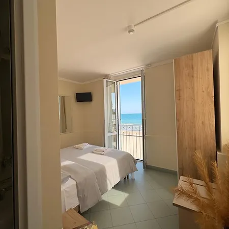 Hotel Gandolfo-3