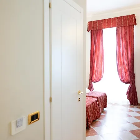 Hotel Romantica-3