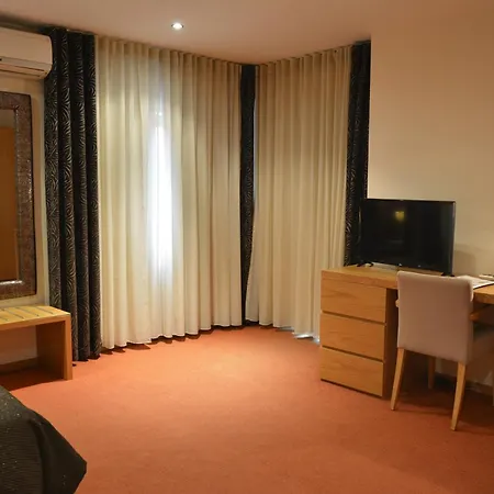 Paredes Hotel Apartamento-3