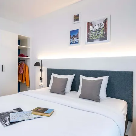 Ibis Styles Hamburg Alster City-3
