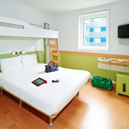 ibis budget Bordeaux Centre Bastide-3