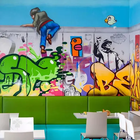 Ibis Styles Hotel Berlin Mitte-3