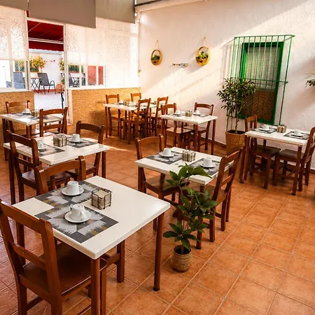 Hostal El Faro-3