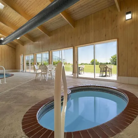 Crown Pointe Lodge; BW Signature Collection-3