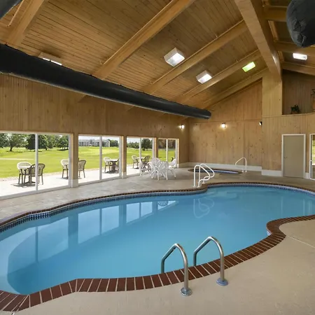 Crown Pointe Lodge; BW Signature Collection-2