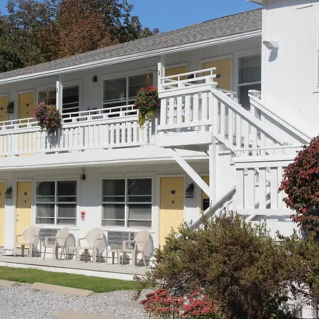Schooner Bay Motor Inn-2