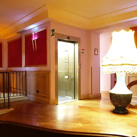 Hotel Royal-2