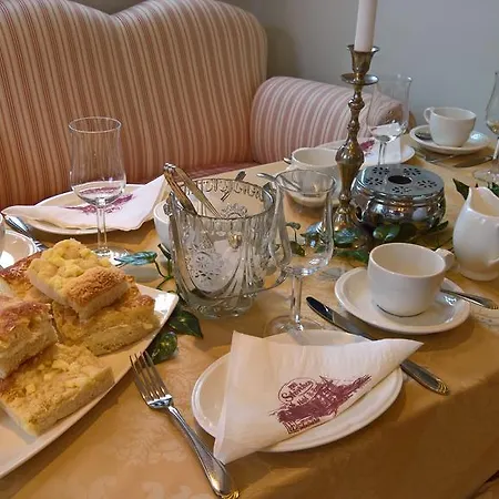 Stoevchen Café Hotel-2
