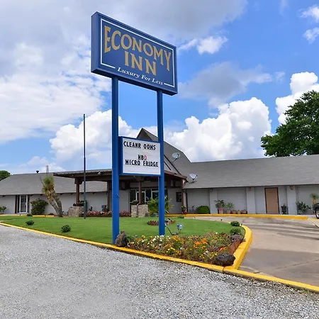 Economy Inn Ardmore-2