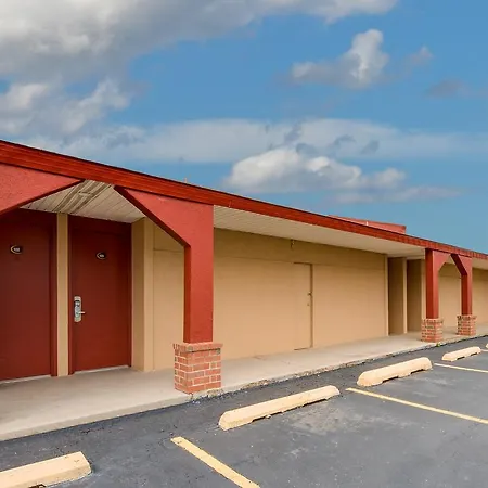 Travelers Inn Midwest City-2