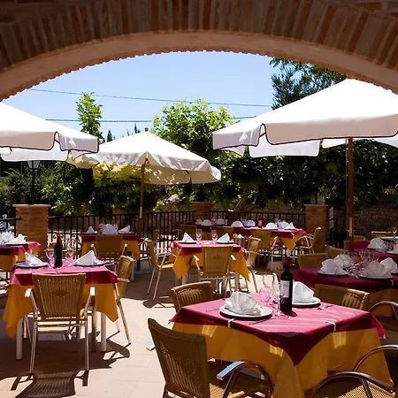 Hostal Las Rumbas-3