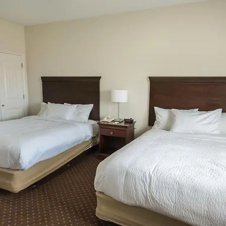 Landmark Inn And Suites-3