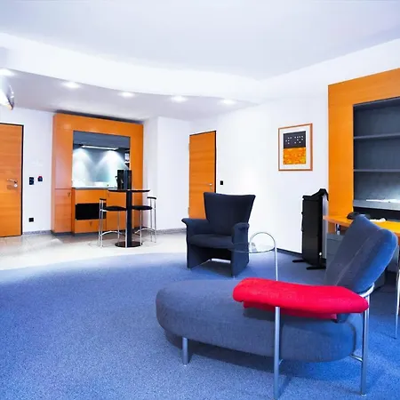 Hotel Berlin Ostbahnhof-3