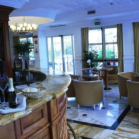 Sunrise Hotel-2