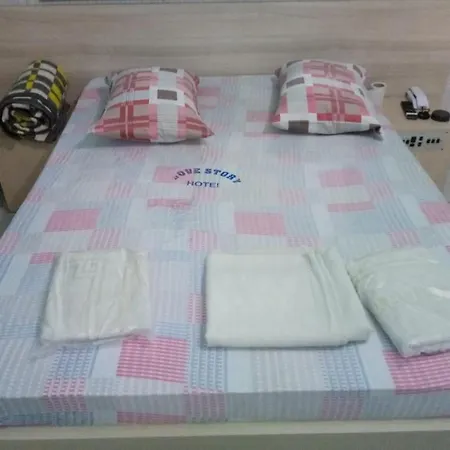 Hotel - Motel Story-3