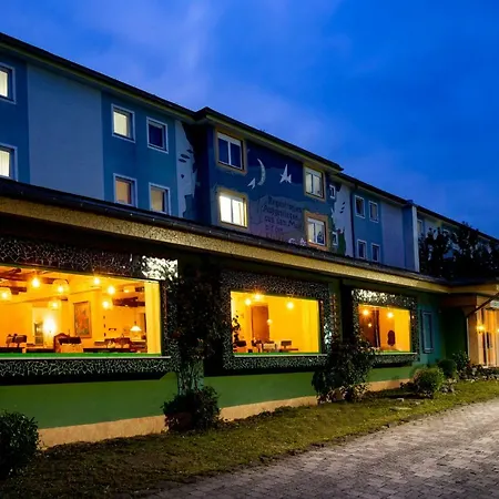 Elan Hotel-2