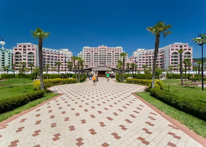 Dit Majestic Beach Resort