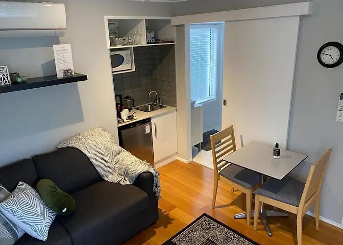 Paperbark Bed & Breakfast Brisbane