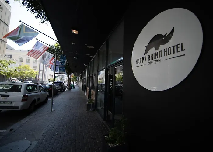 Happy Rhino Hotel