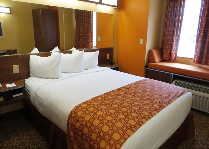 Microtel By Wyndham South Bend Notre Dame University