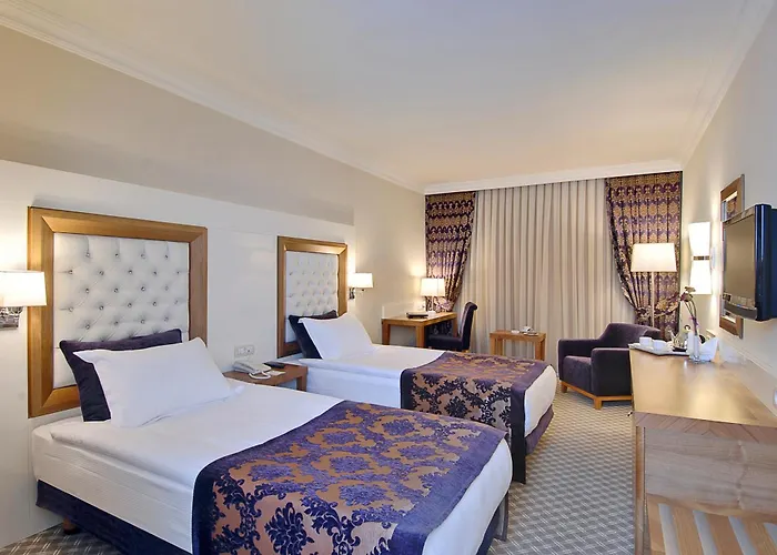 Tugcu Hotel Select