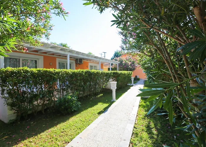Mandraki Village Boutique Hotel Koukounaries