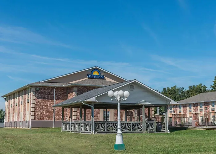 Days Inn By Wyndham Perryville Mo