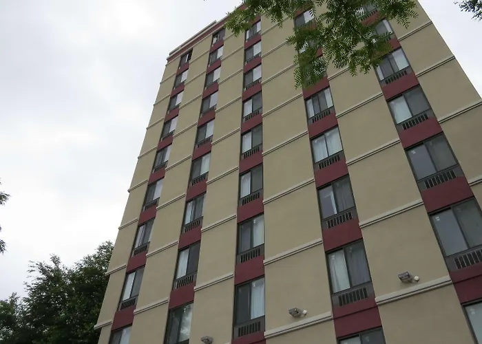 Best Western Plus Stadium Inn
