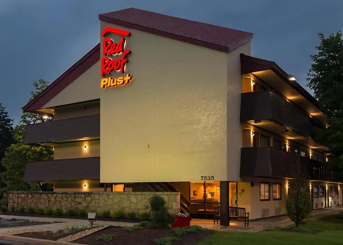 Red Roof Inn Plus+ Chicago - Willowbrook