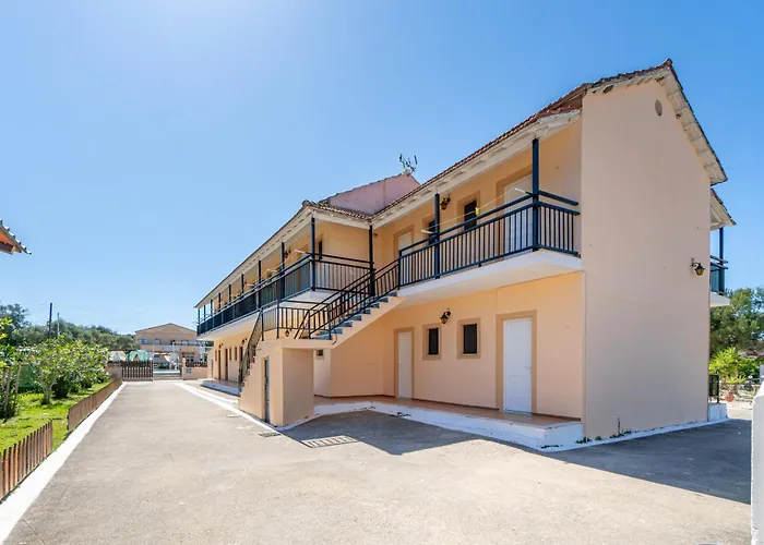 Sandy Beach Complex - Poolside Studios & Seaside Apartments Kávos
