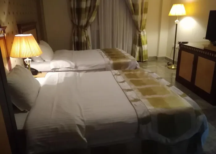 Pioneer Hotel Apartments Maskat