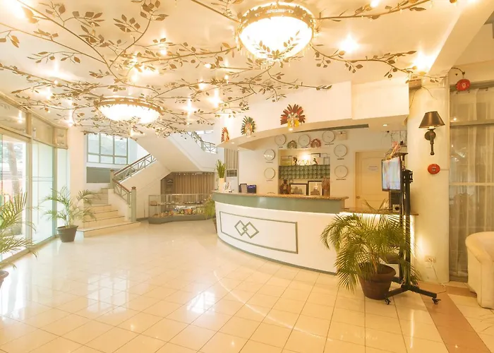 Royal Am Rei Hotel By Reddoorz