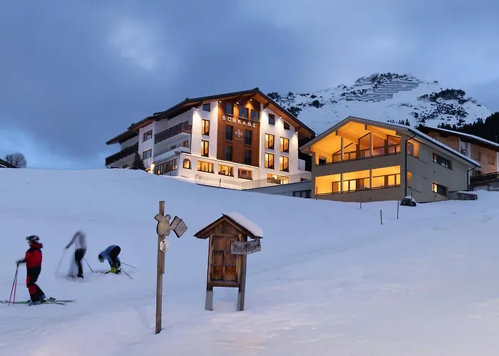 Hotel Schranz - Ski In & Ski Out