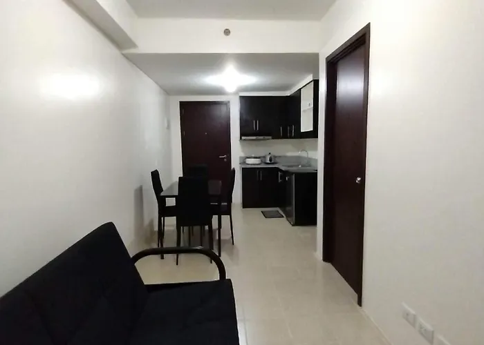 Pioneer Woodlands Condominium