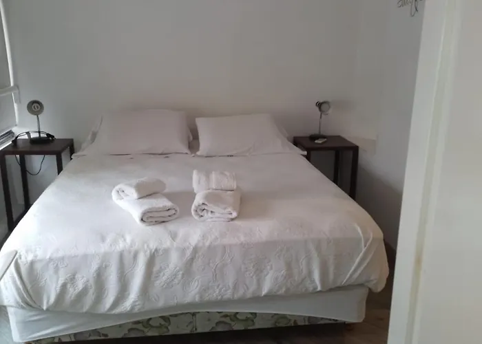 Ba Stop Hotel House