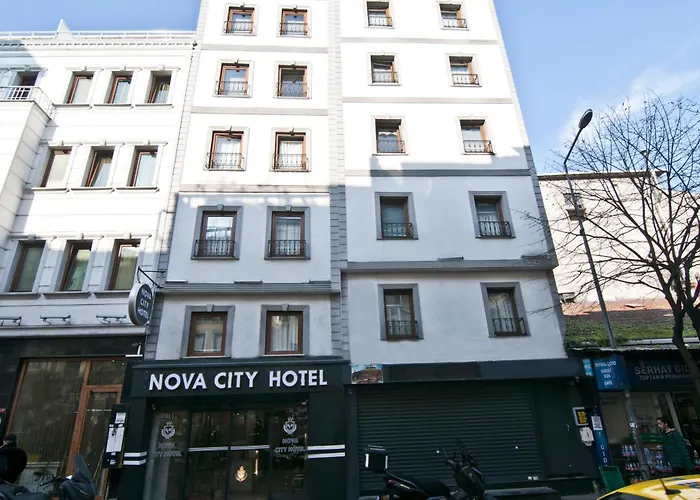 Nova City Hotel