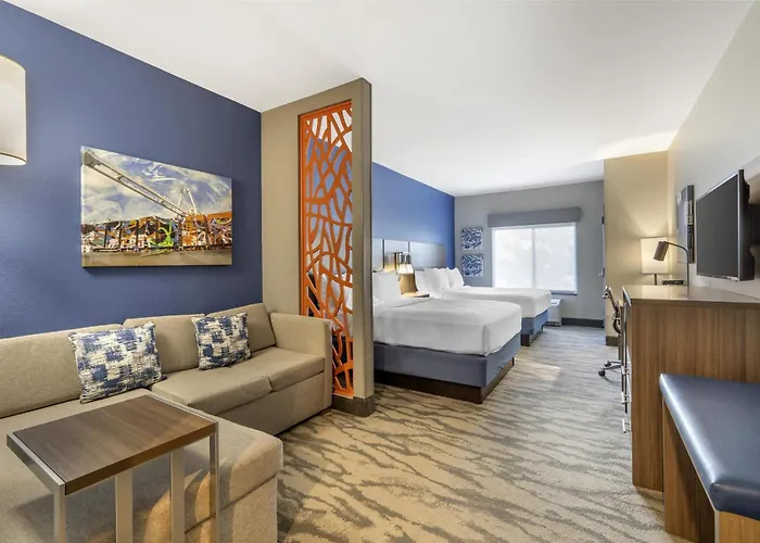Best Western Plus Castlerock Inn & Suites