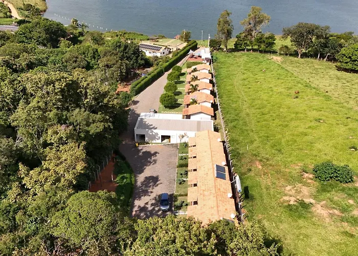Pousada Vila do Lago - Vista Incrível, Café da Manhã e Passeio de Caiaque