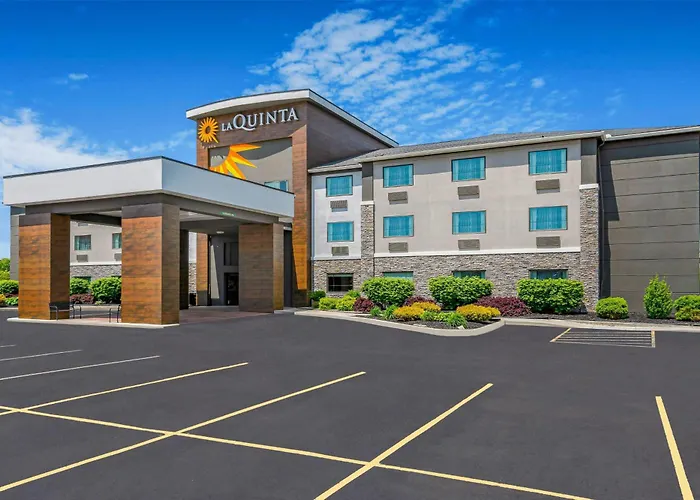 La Quinta By Wyndham Batavia Hotel